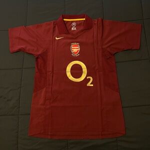Arsenal 2005-06 “Farewell to Highbury” Kit